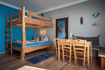 Image de Shared room for up to 5 people - Pension Cubana