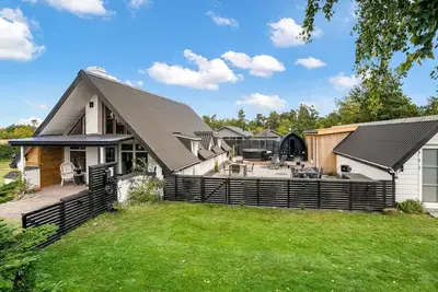 Image de \"Milutin\" - 650m from the sea by Interhome