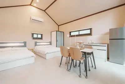 Image de Namhae Chojun Bada Forest Glamping