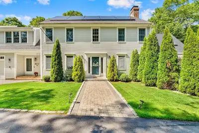Image de Barnstable Cape Cod Retreat | Pool, Fire Pit & Modern Comfort
