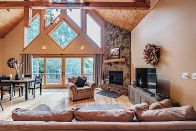 Image de Three plus bedrooms and two full baths- Winter rental