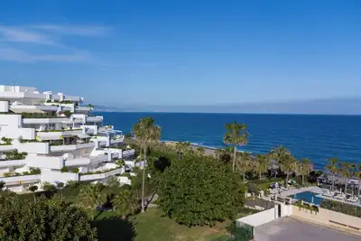 Image de Entire Beachside Home Marbella w/24-Hr. Security & connected walk to sandy beach