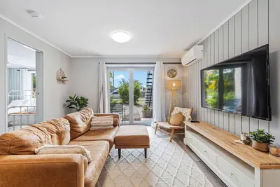 Image de Oaklight on Truro Steps to Torquay Beach and Dining