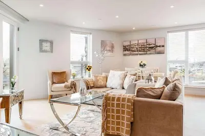 Harbours Edge - With Front-Line Harbour Views