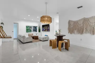 Image de Luxurious Pool House Meets Tulum at \"Casa Azul\" – A Private Tropical Escape