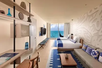 Image de Enjoy Oceanview Escape | Poolside Suite in Vibrant Puerto Cancun