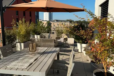 Image de Penthouse de 180 m² avec 2 chambres, terrasse et parking souterrain