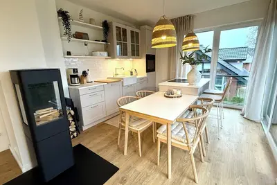 Image de Pier 4: 200m to the beach, sea view, sauna (penthouse)