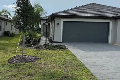 Image de Modern Villa New Build & Furniture/Resorts Amenities