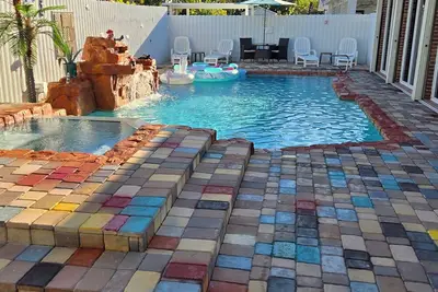 Image de Heated Pool & Full House-Privated