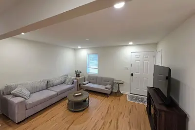 Image de Charming 3-bedroom house minutes to Duke! !