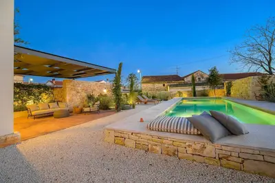 Villa Stone and Sage with Pool