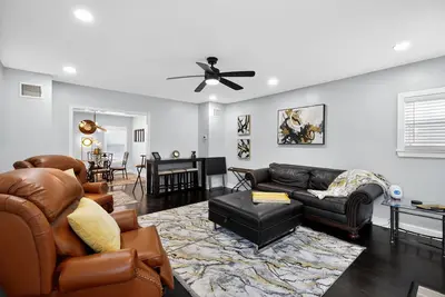 Image de Upscale Urban | Near Downtown & Museum District