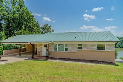 Image de Lake Hickory cozy home