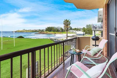 Image de Surfside 6 Experience the best of coastal living at Surfside 6, a stylish holiday retreat in the hea