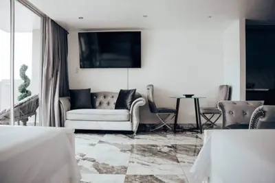 Image de Deluxe Beachfront Suite