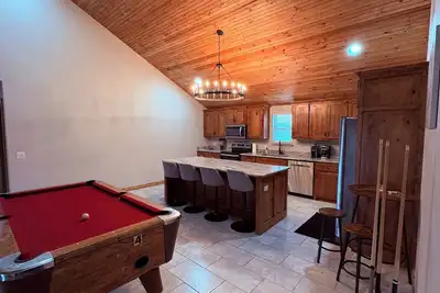 Image de Pool table & golf cart- Lake Texoma! ! ! Sleeps 10.