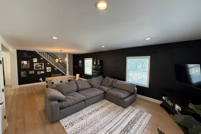 Modern 4br/3ba Downtown • Colts/Pacers/Events!