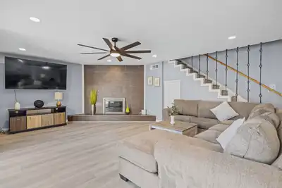 Image de Spacious House near Chinatown & City Centre Houston