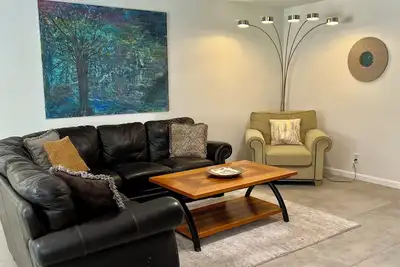 Image de 3-bedroom house in charming Albuquerque with Ac