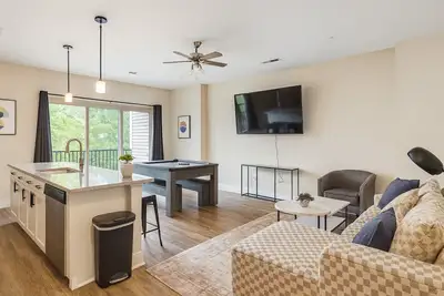 Image de Family & Group Retreat|3 Queens Beds + Pool Table Room Only