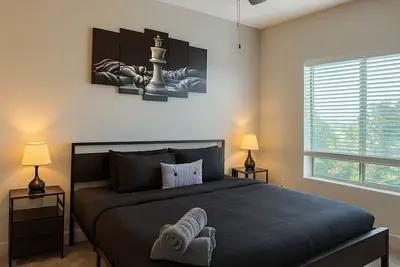 Image de Across from Uab | Spacious 2br Retreat 5th