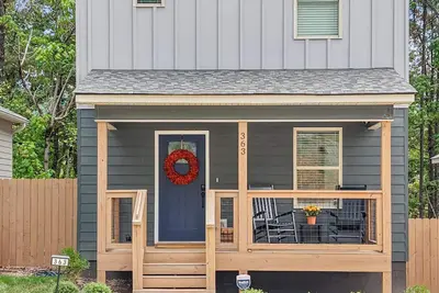 Image de Bluebird Cottage | Cozy home Close to downtown!