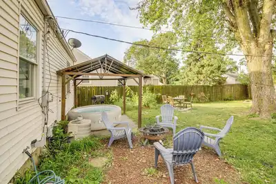 Image de 2 Blocks to Main St: Walkable Beech Grove Home!