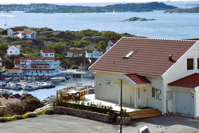Image de Panoramic view on Ellös top with 500m to sea | Se09125