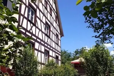 Image de Appartement de vacances à Salem avec piscine