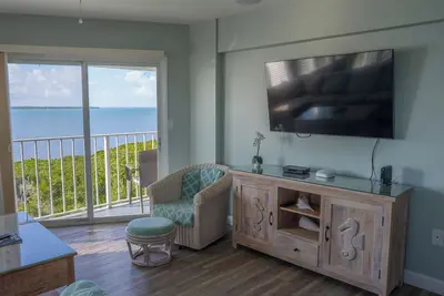 Image de Key Largo 1br - Beach, Pool & Tropical Views