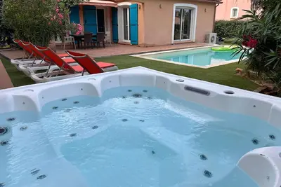 Image de Villa 3 chambres piscine chauffée jacuzzi privé