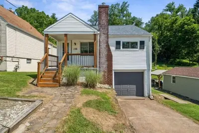 Image de Peaceful Plum Pa Home