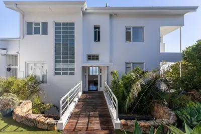 Image de Luxury 4br Seaview Villa w/Private Pool, Stunning Ocean &Mountain Views Camps Bay