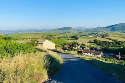 Image de Gîte 'Gite De Clairette Et Nono' avec Terrasse Privée et Wi-Fi