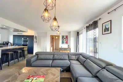 Image de Maison Lévi avec vue mer et à 200m du port, classée 3°°° en meublé de tourisme