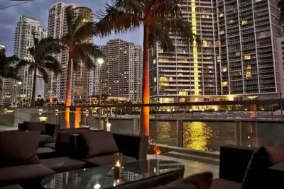 Image de Newly Renovated Brickell Stay w/ Views & Amenities