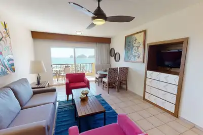 Image de 1 Bedroom Suite with fitness room and Ac in welcoming Cabo San Lucas