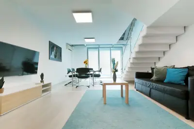 Image de Naffah A B and C Triplex of 4 bedrooms