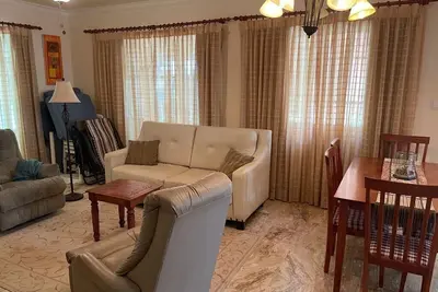 Image de A-2 Villa Mare 99 Dollars a night-discount for month or longer 100 feet to beach