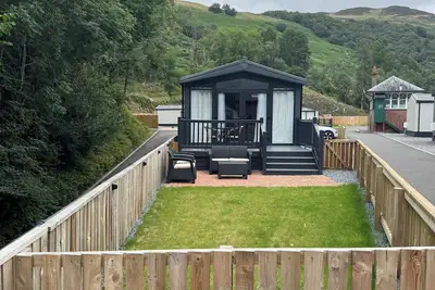 Image de Lime Tree Lodge, pet friendly, with a garden in St Fillans