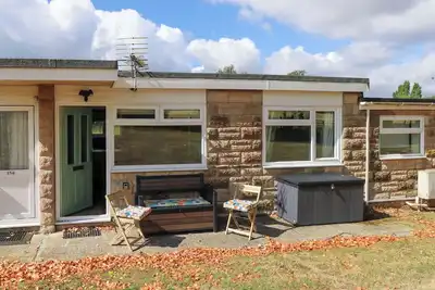 Image de Downs View, country holiday cottage, with a garden in Sandown