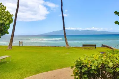 Image de Beachfront • Pool + Hot Tub • Resort Games (Pickleball, Tennis)