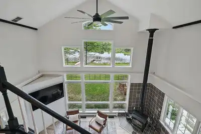 Image de Family friendly lake house \n -Lucky Rose Escape-