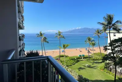 Image de Maui Resort Rentals: The Whaler 6th Floor Studio w/ Gorgeous Ocean and Mountain Views!