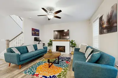 Image de Cozy retreat with forest views, peaceful vibes & modern comfort