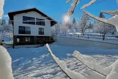 Image de Welcoming 2-bedroom apartment in Băile Borșa