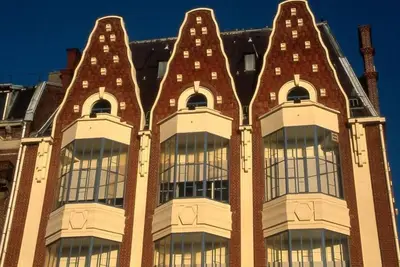 Image de T2 Lumineux Centre-ville Voltaire chambre cour