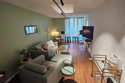 Image de Modern & Cozy Studio in Toronto