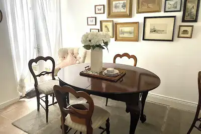 Image de Lovely 2-bedroom cottage in Hastings for a charming getaway